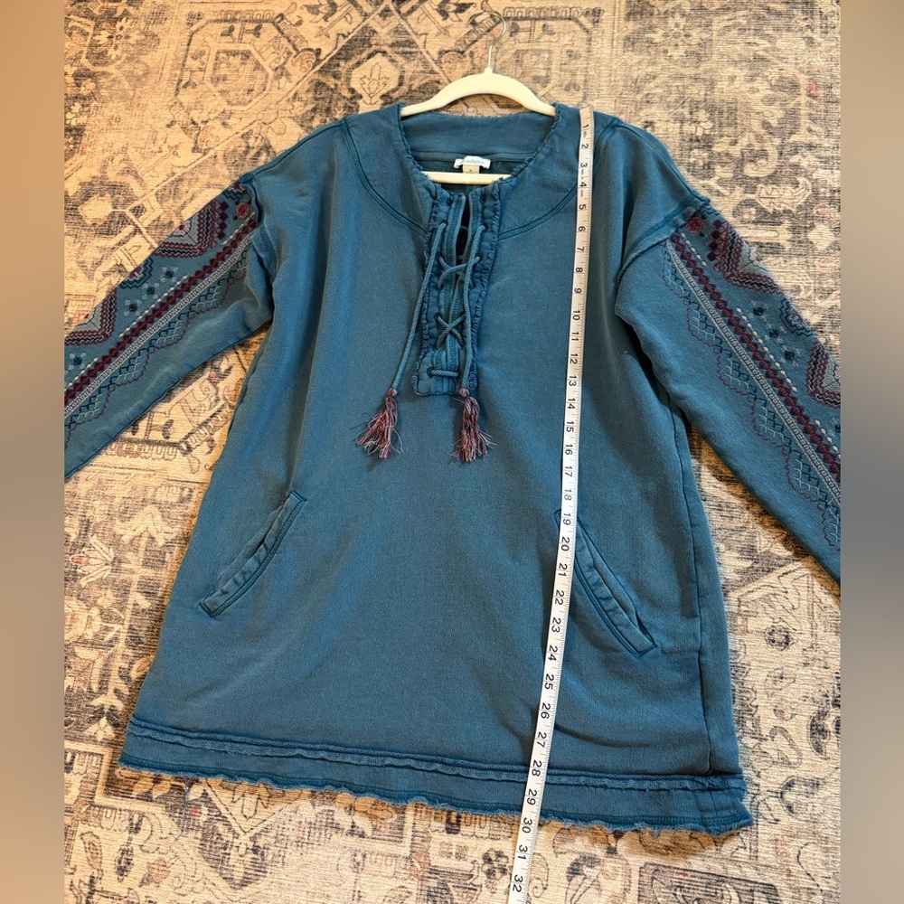 Sundance Blue Embroidered Pullover Boho Lace Up Sweatshirt, Size Medium - Picture 5 of 14